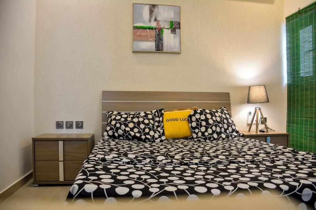 Klik Klak Appart Hotel Котону Екстер'єр фото