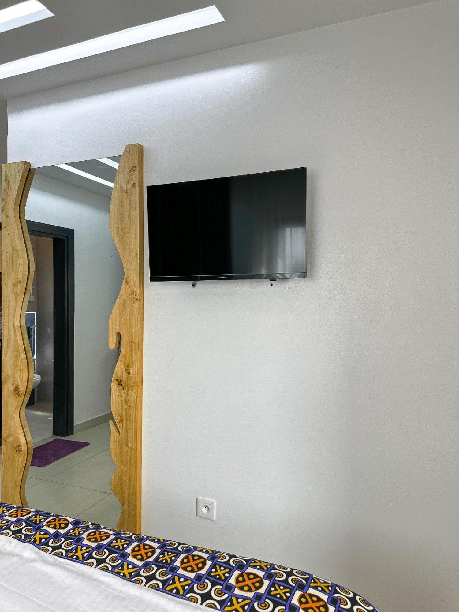 Klik Klak Appart Hotel Котону Екстер'єр фото